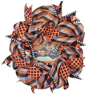 Halloween wreath/ plaid